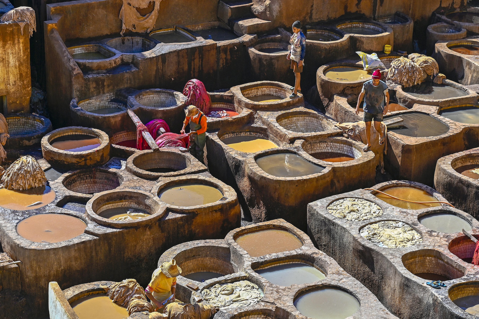 Imperial Morocco itinerary – dye market
